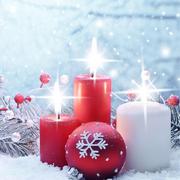 Velas y nieve Nochebuena Velas y nieve Nochebuena